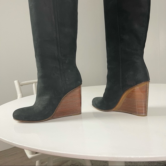 MAISON - Picture 9 of 9